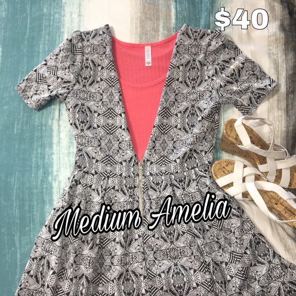 LuLaRoe Dresses & Skirts - Amelia dress that is stretchy and soft,never worn.